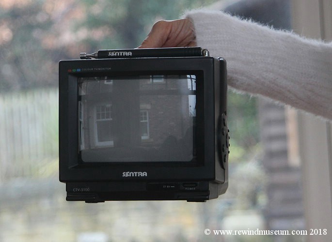 Sentra CTV 2000 12V TV.