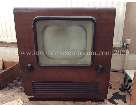 1949 DER Model 303 9 inch TV