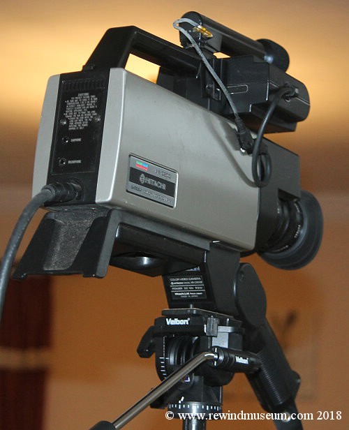 Hitachi VK-C800E camera