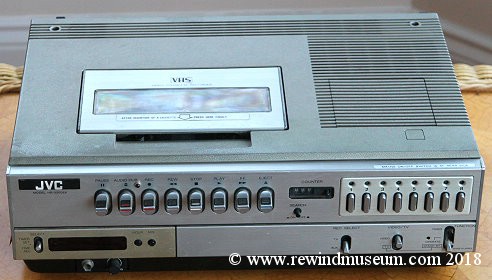 chatten barrière kook een maaltijd Vintage VHS video recorders. The JVC HR-3300, HR3300, The JVC HR-4100,  HR4100, First VHS video recorder. History