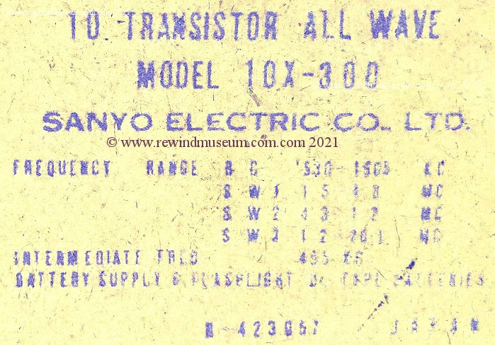 Sanyo 10X-300 transistor radio.