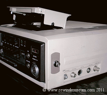 Sony SL0-340 first portable Betamax.