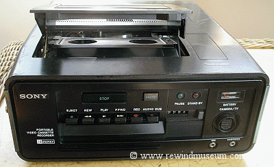 Sony SL-3000 first domestic portable Betamax.