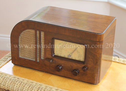 1937 Sparton Radio